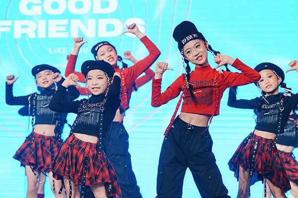 晚會現場。重慶市少年宮供圖