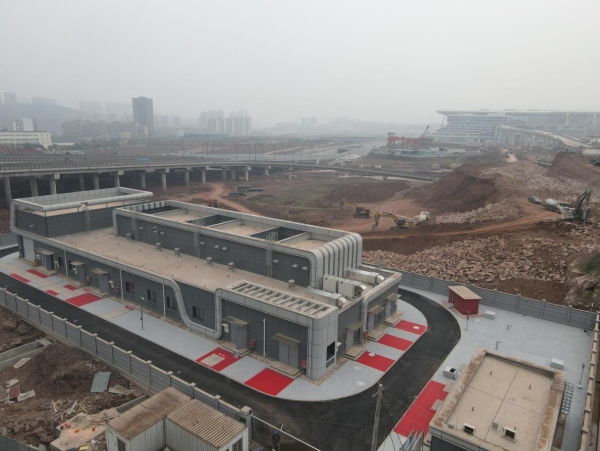 重慶東站電源項目110千伏翠竹園變電站全貌。龔超攝