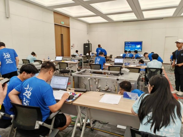 學科競賽比賽現場。重慶科技大學機械與智能制造學院供圖