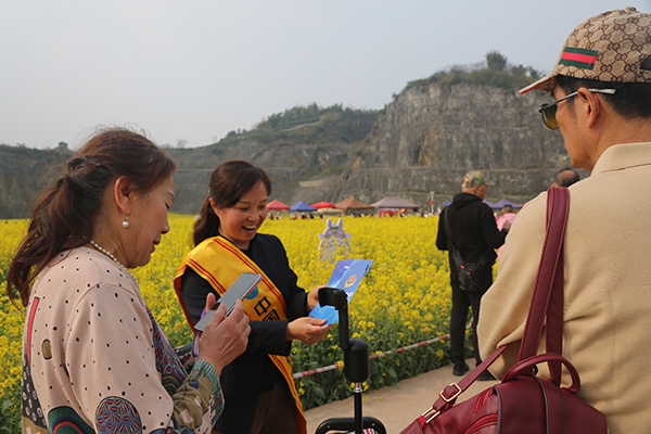 普及金融知識。建行重慶市分行供圖