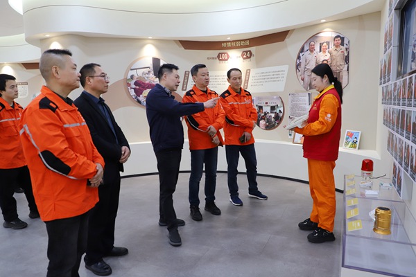 雙方開展實地研學。國網重慶永川供電公司供圖