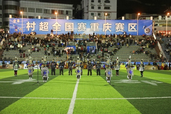 中場休息上演非遺表演。任峰攝 