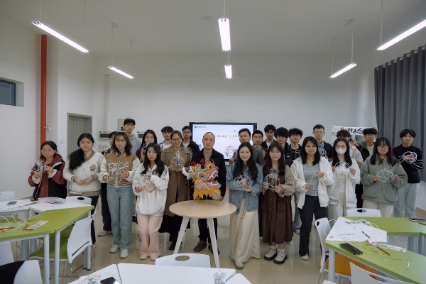 活動現場合影。重慶理工大學供圖