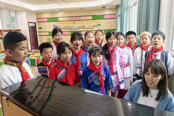 多元童聲的音樂課堂。雙福三小供圖