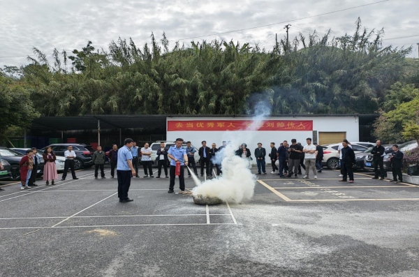 消防安全應急演練。張瑀堯攝