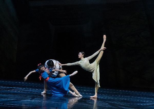 芭蕾舞劇《歸來紅菱艷》。重慶芭蕾舞團供圖。