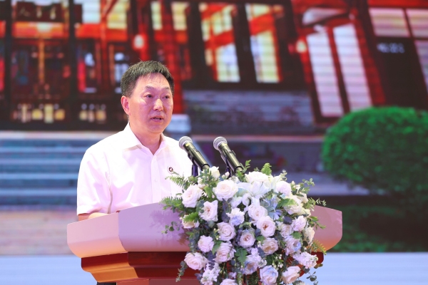 重慶市第一中學校黨委書記唐宏宇講話。向詩佳攝