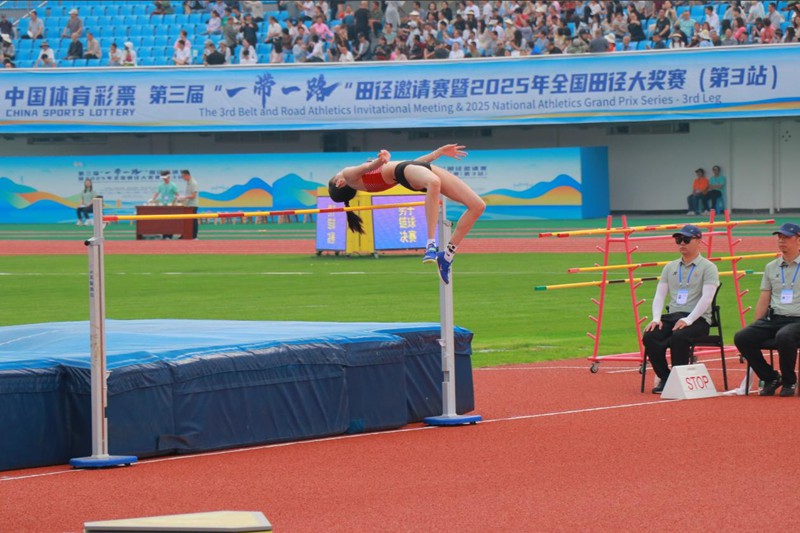 跳高比賽現場。胥世鵬攝