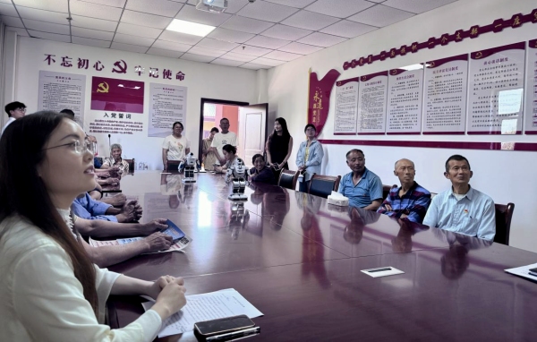 “把AI送給你”志愿服務活動現場。重慶理工大學供圖