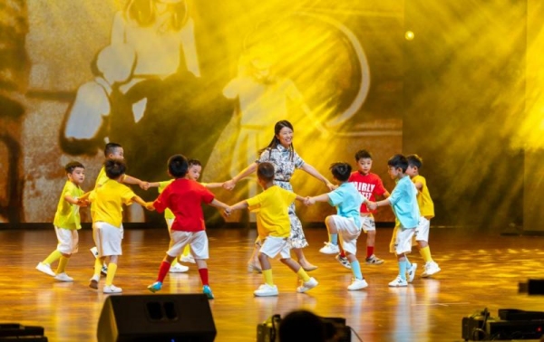 歌舞劇《畢業禮物》。主辦方供圖