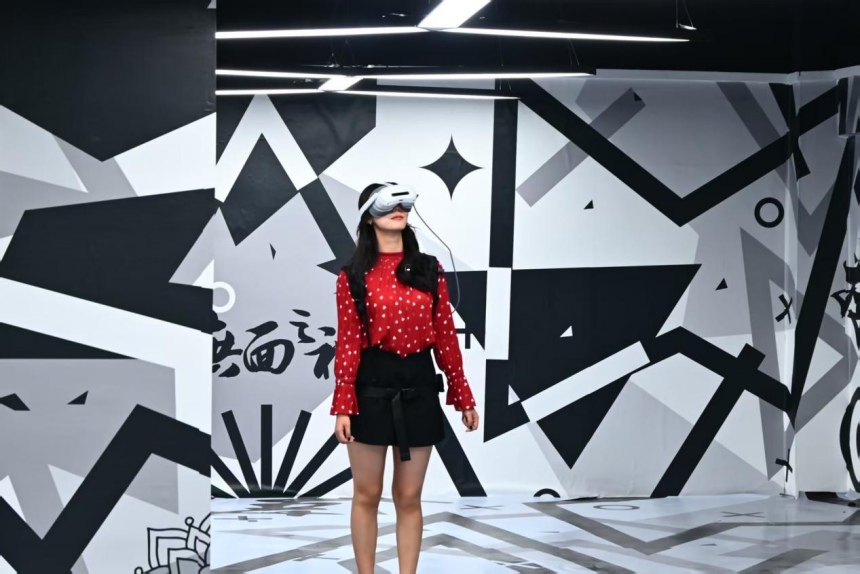 感受《無面之神》。李波攝