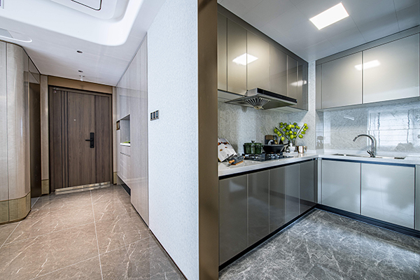 中綠江州樣板間實景圖，非交付標準，拍攝于2024年8月。中國綠發重慶公司供圖