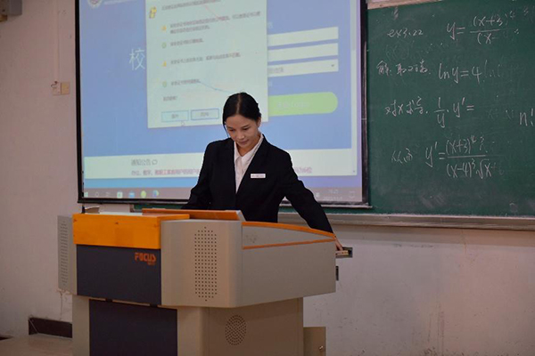 設備定期檢測。東原仁知服務供圖