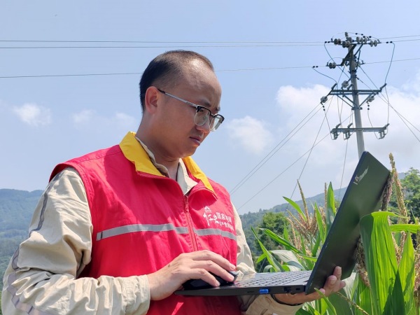 工作現場的汪強。梁燕攝