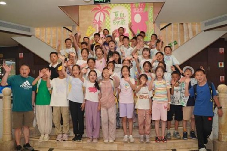 活動合影留念。重慶市人力資源開發服務中心供圖