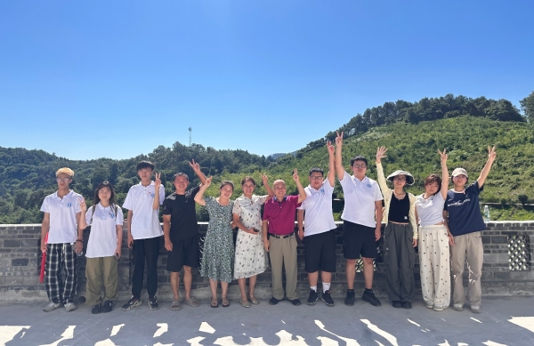 實踐團合影。重慶財經學院供圖