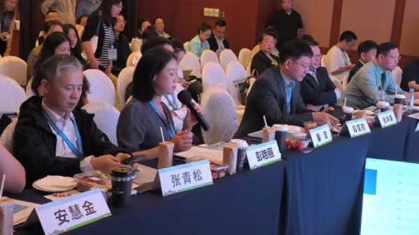 彭艷麗活動現場。重慶普瑞眼科醫院供圖