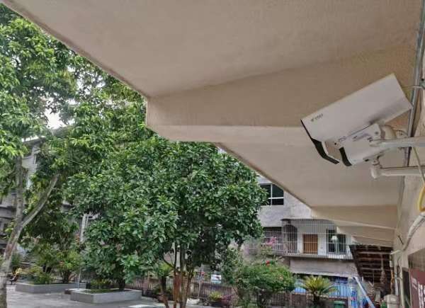 安裝在養老院的AI監控。中國電信供圖