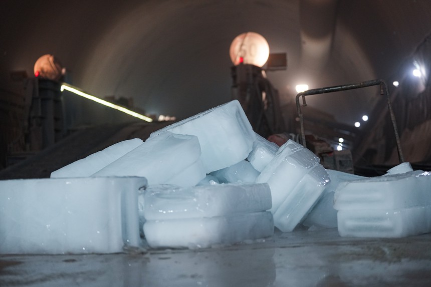 高溫“烤”驗隧道施工 物理降溫“冰”力全開【4】