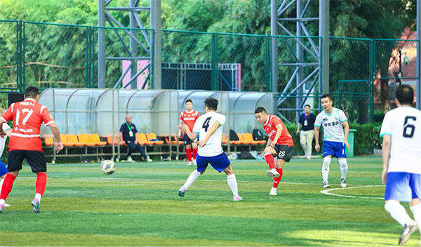 足球超級聯賽現場。中國綠發供圖