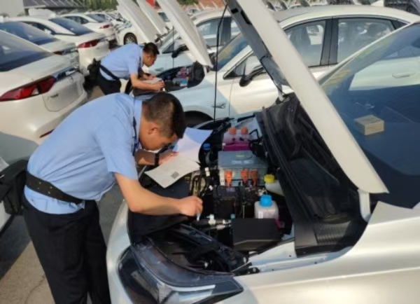 獲贈錦旗。巴南區公安分局交通管理支隊供圖