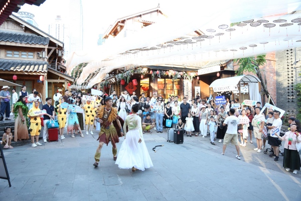 推介會走進重慶熱門景點。梁艷鋒攝