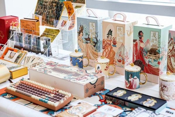 文創產品。重慶來福士供圖