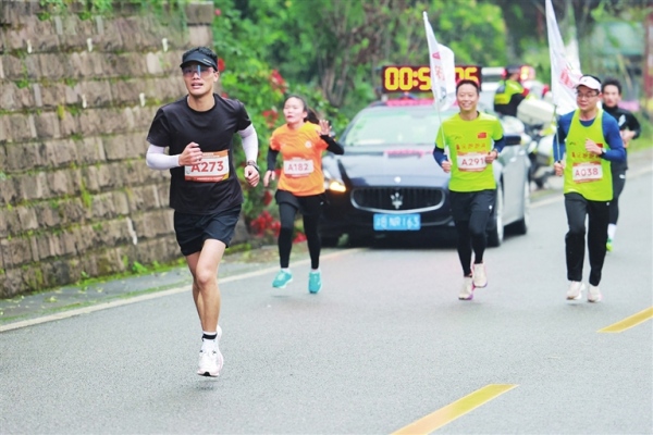 “跟著賽事游江北”環五寶村跑活動舉行。江北區融媒體中心供圖
