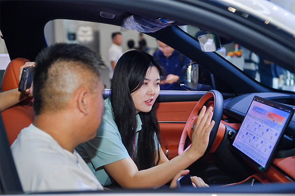 工作人員現場演示。三翼鳥供圖