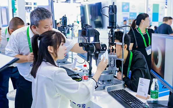 愛爾眼科專家團參加中華醫學會眼科學術大會并分享研究成果