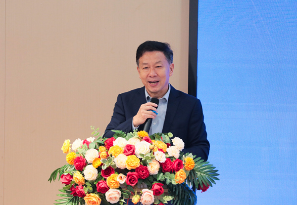 重慶城市科技學院理事長劉學民致辭。周路玲攝