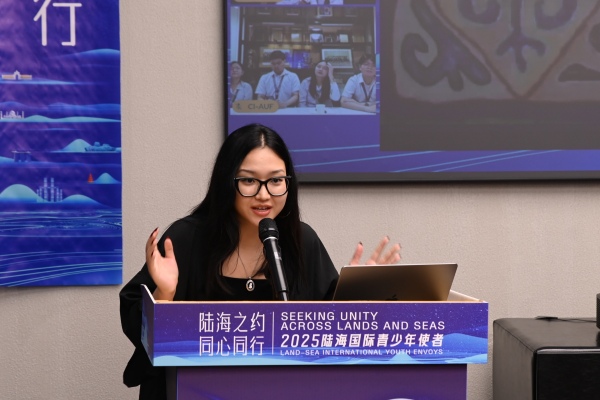 青少年們積極分享各自觀點。主辦方供圖