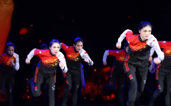 舞蹈《拼搏》。賈婷婷攝